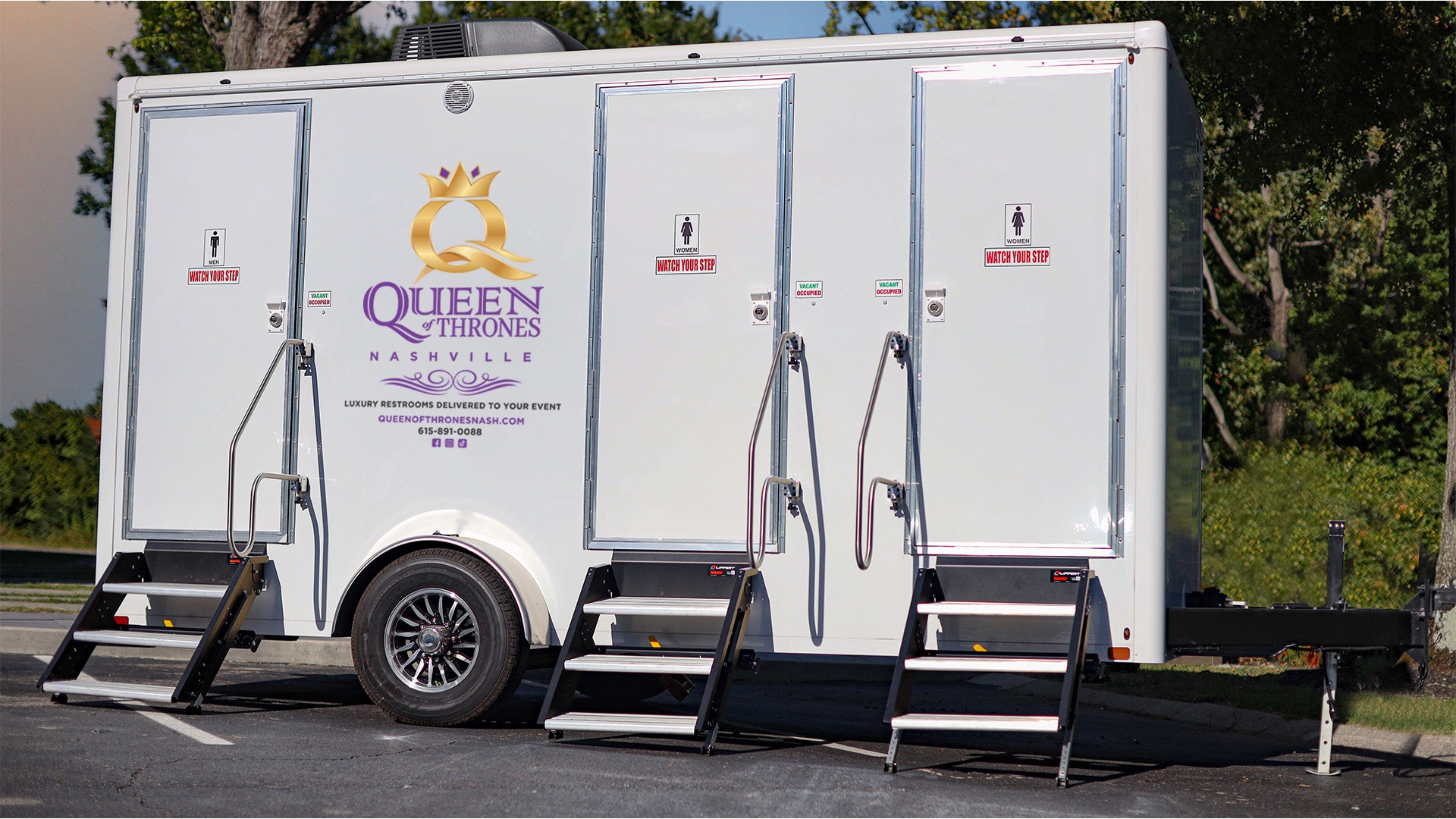 Queen of Thrones Bathroom trailer rental